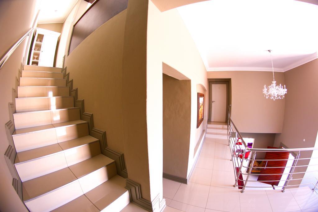 Alabaster Box Guesthouse Langebaan Exterior foto